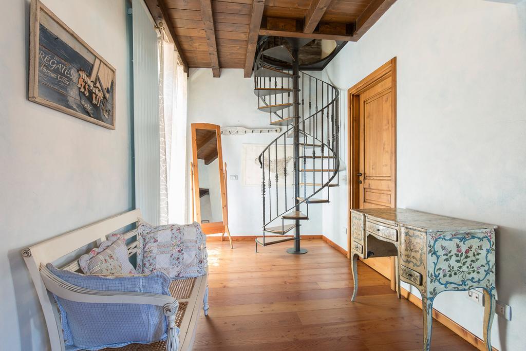 Villa Elisette By Impero House ستريزا المظهر الخارجي الصورة