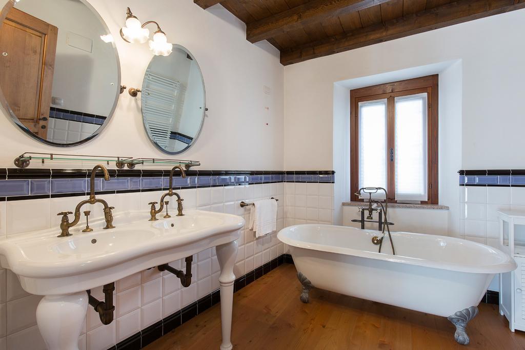 Villa Elisette By Impero House ستريزا المظهر الخارجي الصورة