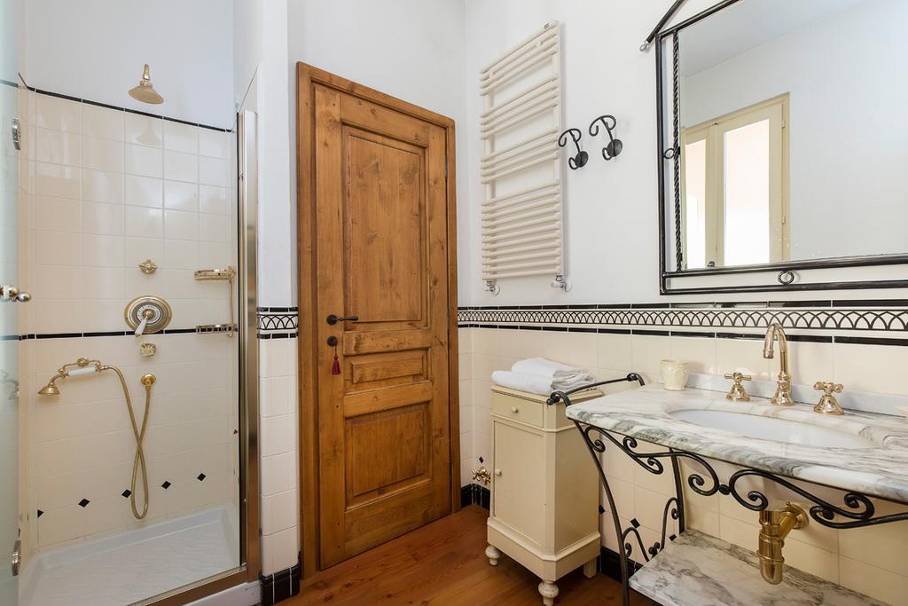 Villa Elisette By Impero House ستريزا المظهر الخارجي الصورة